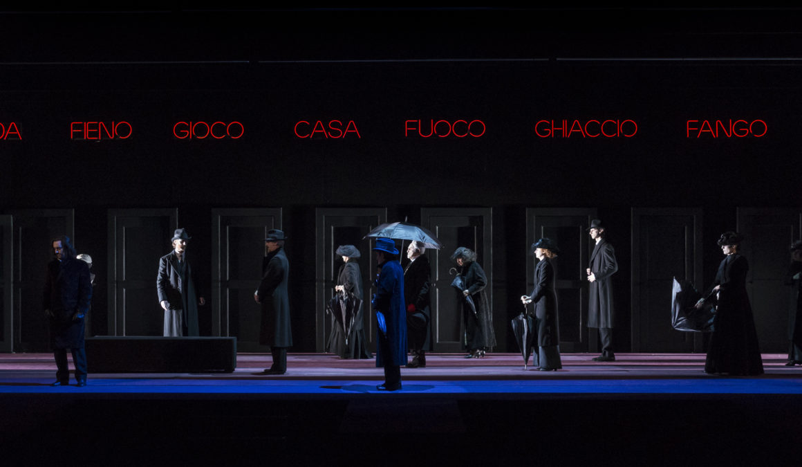 FREUD
o l’interpretazione dei sogni
di Stefano Massini
riduzione e adattamento Federico Tiezzi e Fabrizio Sinisi
regia Federico Tiezzi
scene Marco Rossi, costumi Gianluca Sbicca
luci Gianni Pollini, video Luca Brinchi e Daniele Spanò
movimenti Raffaella Giordano, preparazione vocale Francesca Della Monica
trucco e acconciature Aldo Signoretti
con (in ordine alfabetico) Umberto Ceriani, Nicola Ciaffoni, Marco Foschi, Giovanni Franzoni, Elena Ghiaurov, Fabrizio Gifuni, Alessandra Gigli, Michele Maccagno, David Meden, Valentina Picello, Bruna Rossi, Stefano Scherini, Sandra Toffolatti, Debora Zuin
produzione Piccolo Teatro di Milano - Teatro d’Europa Piccolo Teatro Strehler
dal 23 gennaio all’11 marzo 2018