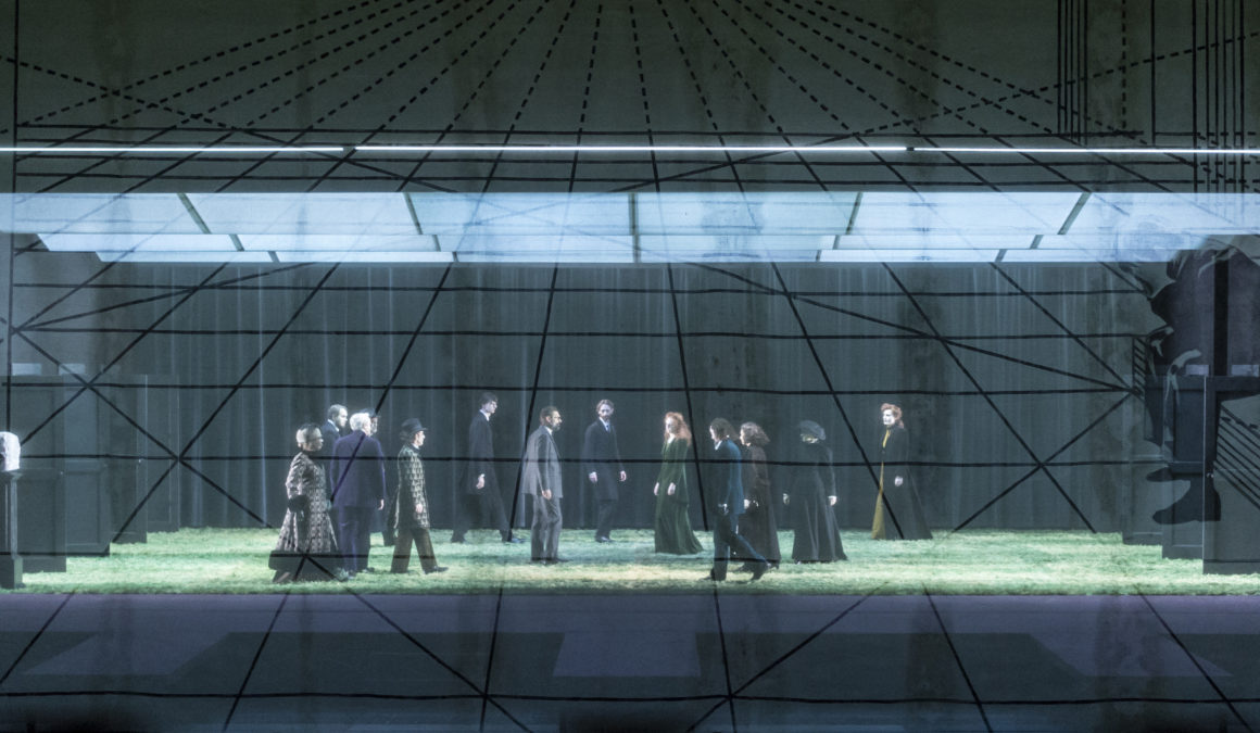 FREUD
o l’interpretazione dei sogni
di Stefano Massini
riduzione e adattamento Federico Tiezzi e Fabrizio Sinisi
regia Federico Tiezzi
scene Marco Rossi, costumi Gianluca Sbicca
luci Gianni Pollini, video Luca Brinchi e Daniele Spanò
movimenti Raffaella Giordano, preparazione vocale Francesca Della Monica
trucco e acconciature Aldo Signoretti
con (in ordine alfabetico) Umberto Ceriani, Nicola Ciaffoni, Marco Foschi, Giovanni Franzoni, Elena Ghiaurov, Fabrizio Gifuni, Alessandra Gigli, Michele Maccagno, David Meden, Valentina Picello, Bruna Rossi, Stefano Scherini, Sandra Toffolatti, Debora Zuin
produzione Piccolo Teatro di Milano - Teatro d’Europa Piccolo Teatro Strehler
dal 23 gennaio all’11 marzo 2018